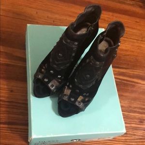 Guess by Marciano Size 8 Ankle Boots